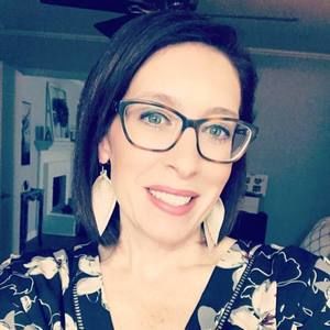 Meet your Posher, Holly